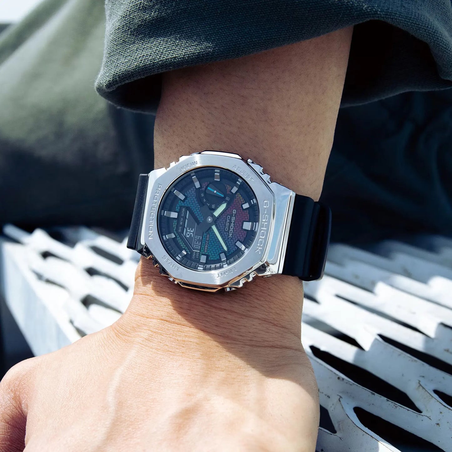 G-Shock Casio GM-2100RW-1AER Silver Black