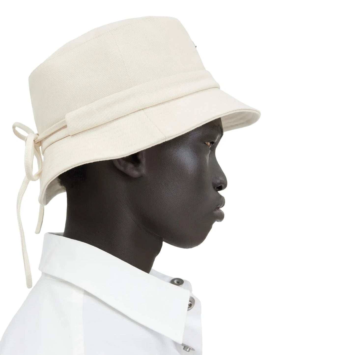 Jacquemus Le Bob Gadjo Off White Bucket Hat