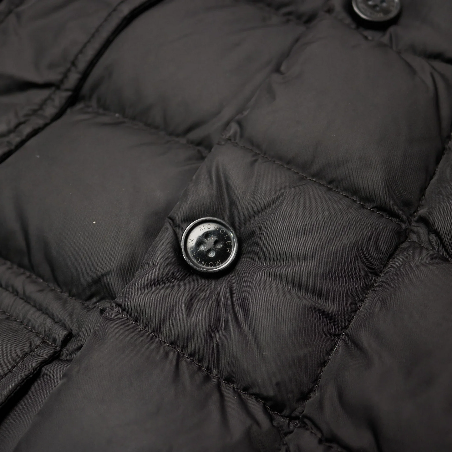 Preloved - Moncler Cluny Black Short Down 100% Real Fur Kids Parka Jacket