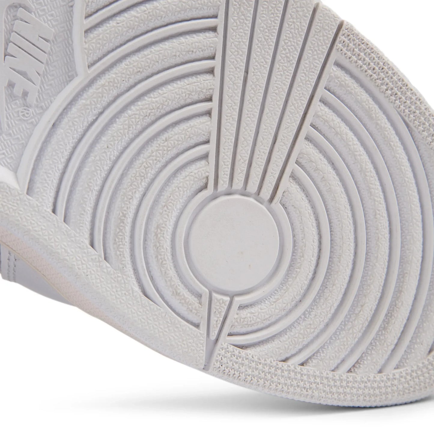 Preloved - Off-White x Air Jordan 1 Retro High OG White