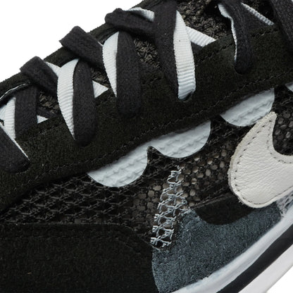 Preloved - Nike x Sacai Vaporwaffle Black White