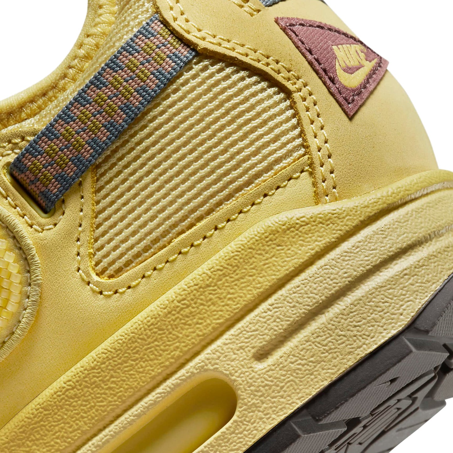 Travis Scott x Nike Air Max 1 Saturn Gold